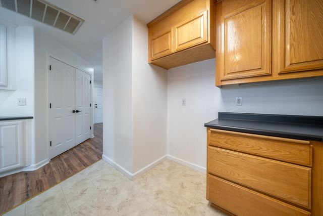 6038 Mid Drive Trail, Redding, CA 96003