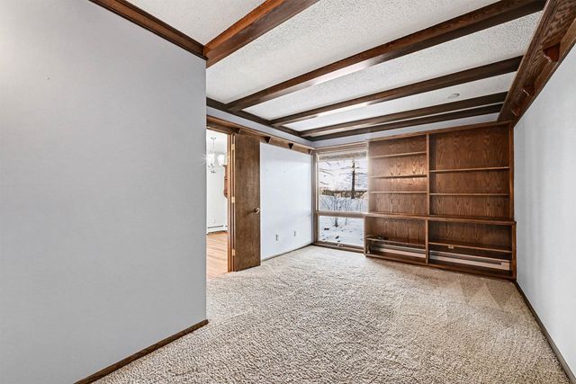 6085 Lincoln Drive 122, Edina, MN 55436