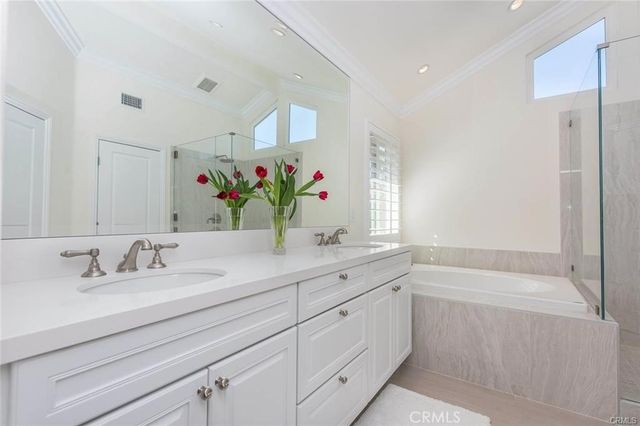 11 Wickland, Irvine, CA 92620