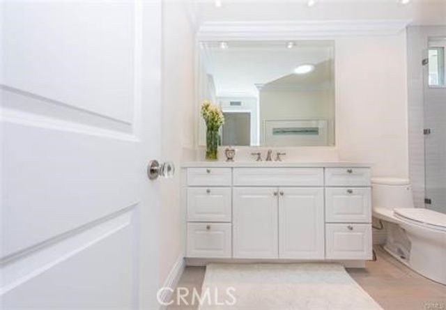 11 Wickland, Irvine, CA 92620