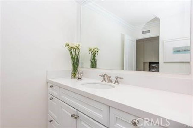 11 Wickland, Irvine, CA 92620
