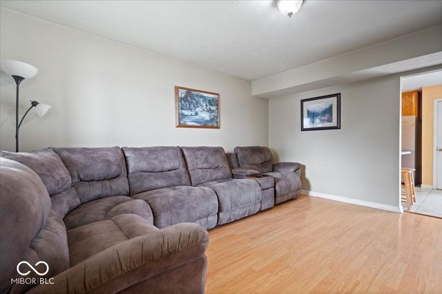 5208 Hodson Place, Indianapolis, IN 46241