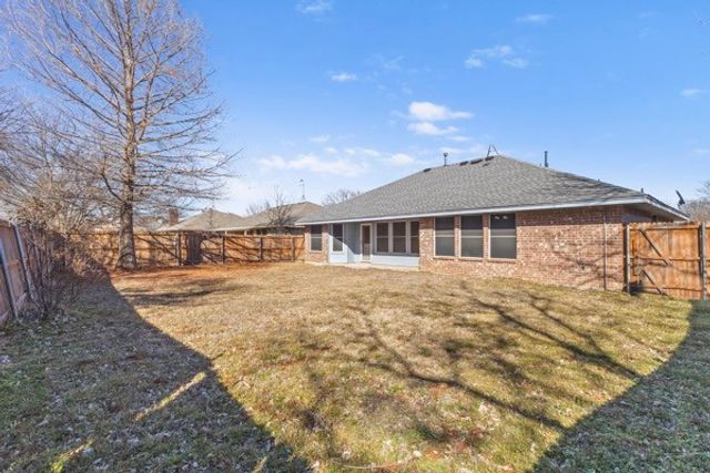 205 Vista Ridge Drive, Venus, TX 76084