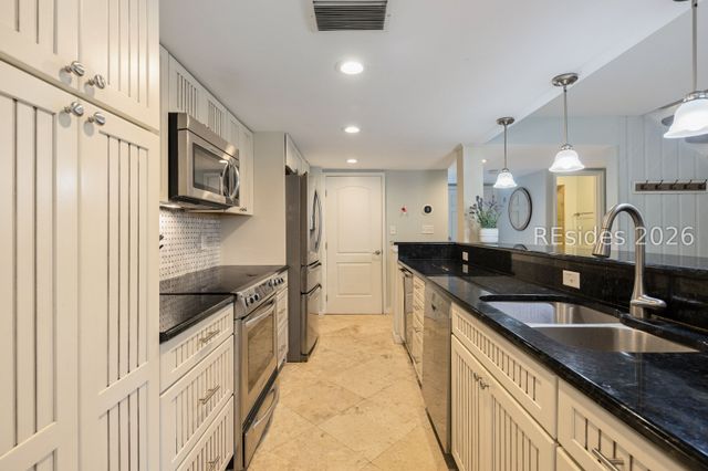 225 S Sea Pines Dr Apt 1401, Hilton Head Island, SC 29928