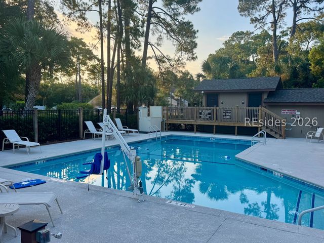 225 S Sea Pines Dr Apt 1401, Hilton Head Island, SC 29928
