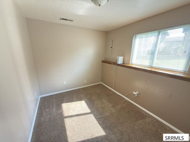 4818 Freedom Avenue, Chubbuck, ID 83202