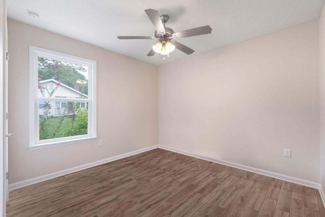 952 Mapoles Street, Crestview, FL 32536