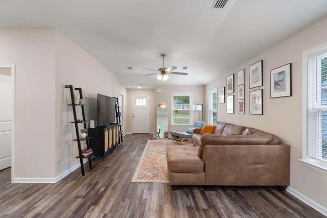 952 Mapoles Street, Crestview, FL 32536
