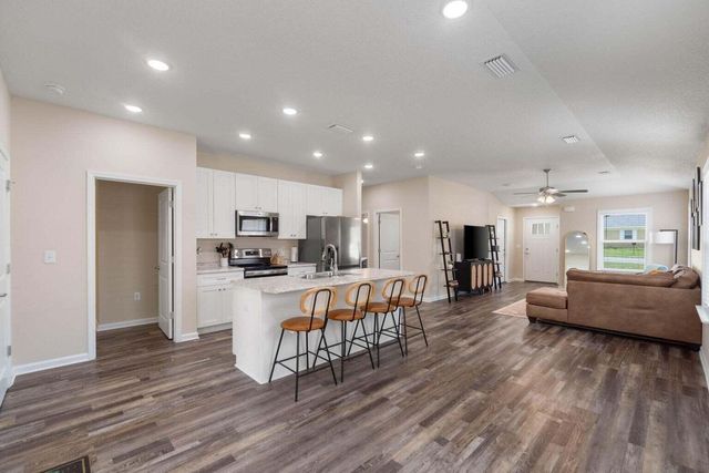 952 Mapoles Street, Crestview, FL 32536