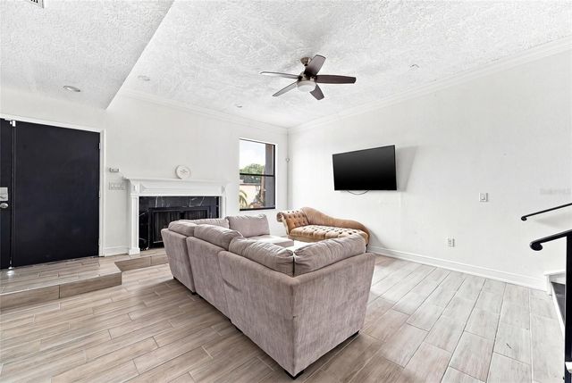 170 E DAVIS BOULEVARD, Tampa, FL 33606
