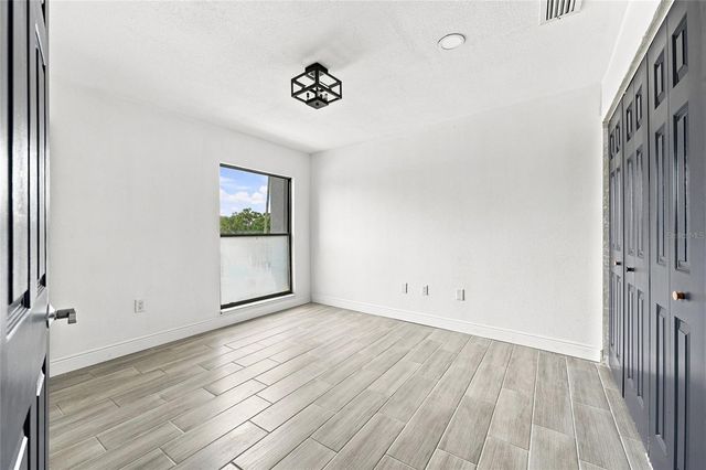 170 E DAVIS BOULEVARD, Tampa, FL 33606