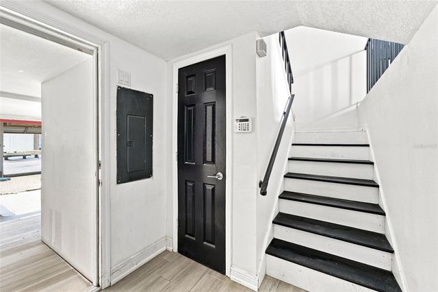 170 E DAVIS BOULEVARD, Tampa, FL 33606