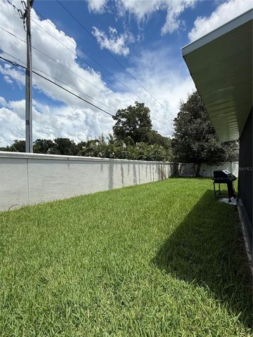 422 WESTCHESTER HILLS LANE, Valrico, FL 33594