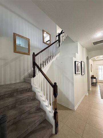 422 WESTCHESTER HILLS LANE, Valrico, FL 33594