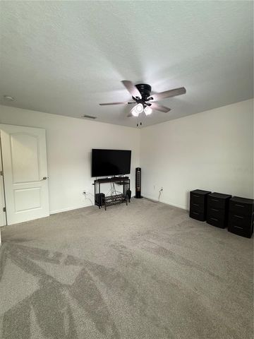 422 WESTCHESTER HILLS LANE, Valrico, FL 33594