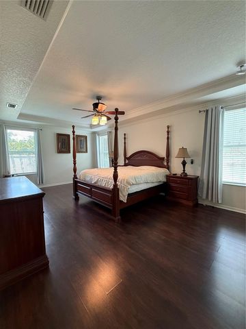 422 WESTCHESTER HILLS LANE, Valrico, FL 33594