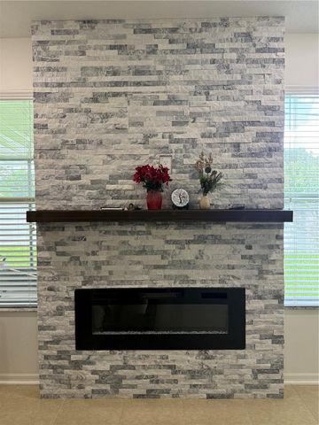 422 WESTCHESTER HILLS LANE, Valrico, FL 33594