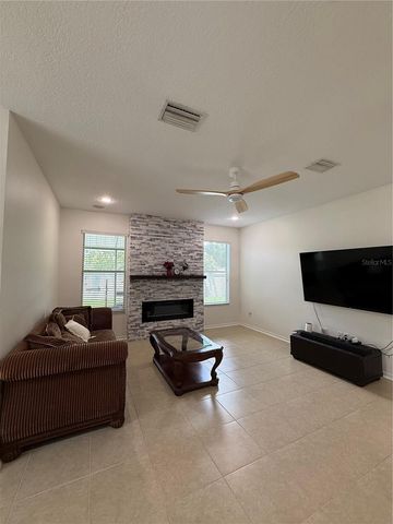 422 WESTCHESTER HILLS LANE, Valrico, FL 33594