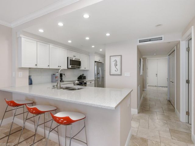 780 Collier BLVD 202, Marco Island, FL 34145