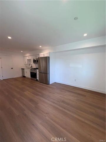 14165 Erwin Street A, Valley Glen, CA 91401