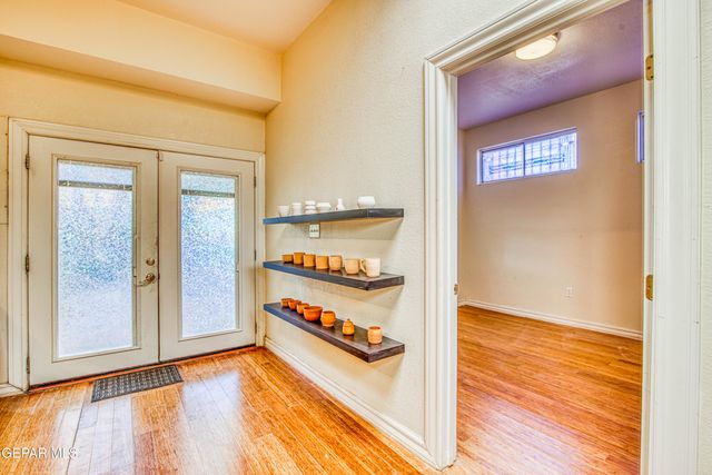 1003 Wyoming Avenue, El Paso, TX 79902
