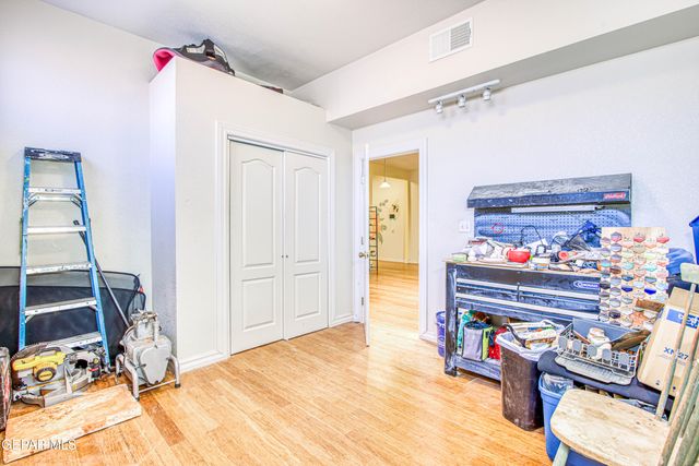 1003 Wyoming Avenue, El Paso, TX 79902