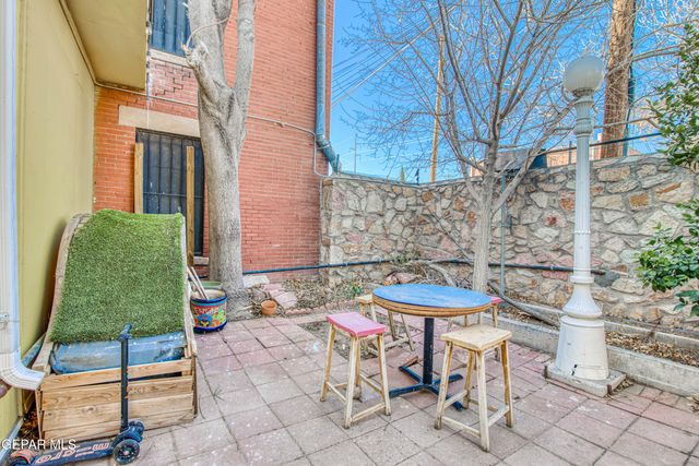 1003 Wyoming Avenue, El Paso, TX 79902
