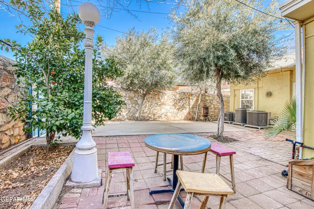 1003 Wyoming Avenue, El Paso, TX 79902