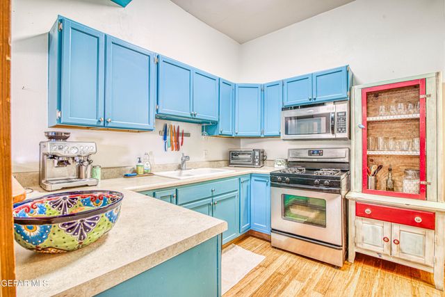1003 Wyoming Avenue, El Paso, TX 79902