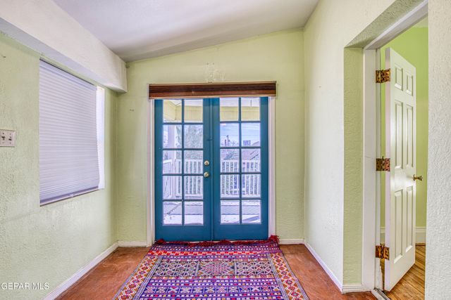 1003 Wyoming Avenue, El Paso, TX 79902