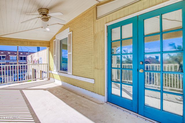 1003 Wyoming Avenue, El Paso, TX 79902
