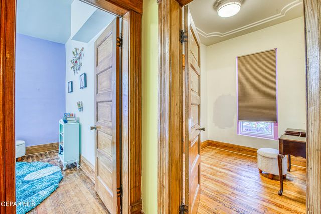 1003 Wyoming Avenue, El Paso, TX 79902