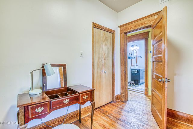 1003 Wyoming Avenue, El Paso, TX 79902