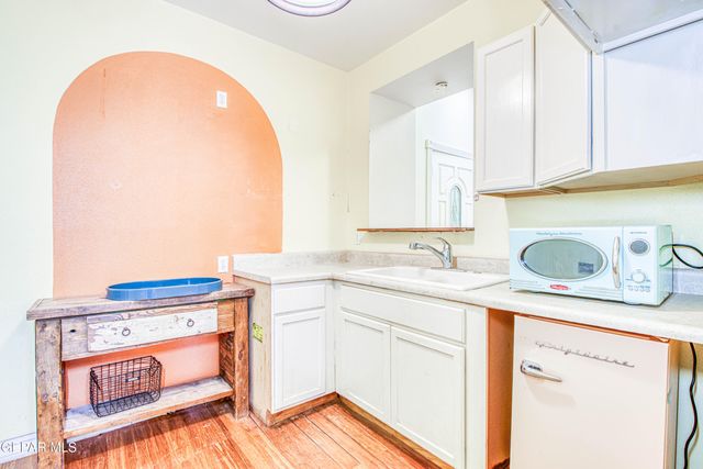 1003 Wyoming Avenue, El Paso, TX 79902