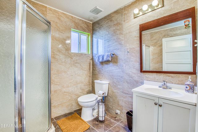 1003 Wyoming Avenue, El Paso, TX 79902