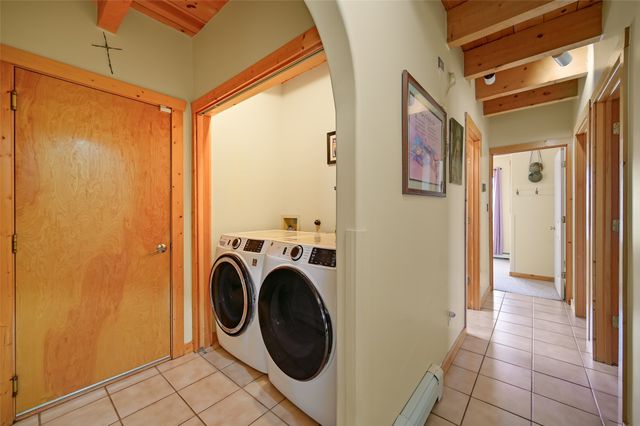 7516 Sagebrush Road, Santa Fe, NM 87507