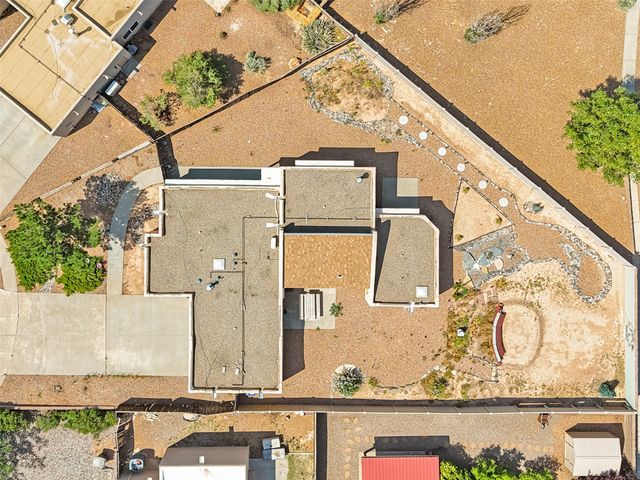 7516 Sagebrush Road, Santa Fe, NM 87507