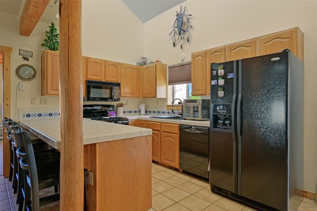 7516 Sagebrush Road, Santa Fe, NM 87507