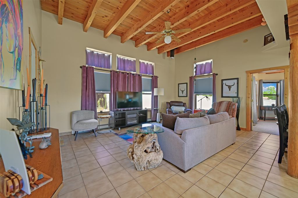 7516 Sagebrush Road, Santa Fe, NM 87507