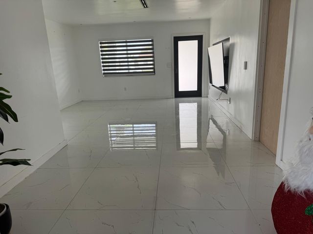 1561 NE 14th Street, Homestead, FL 33033