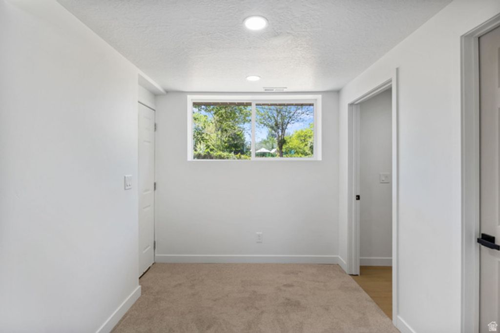 Image 25 of property listing at 3950 S 3485 W, West Valley City, UT 84119