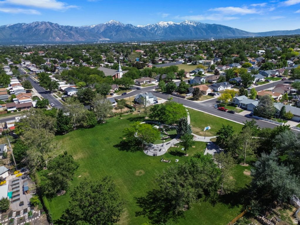 Image 30 of property listing at 3950 S 3485 W, West Valley City, UT 84119