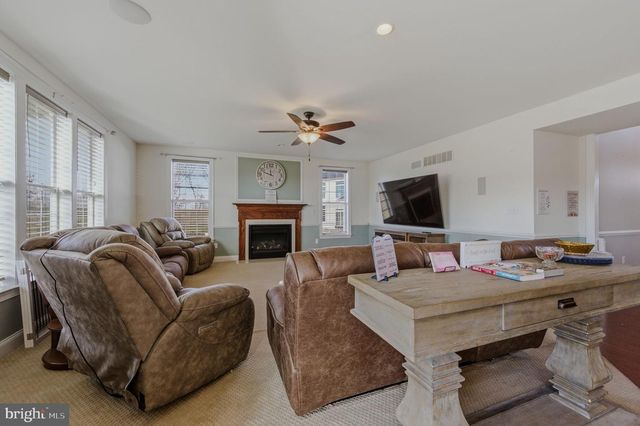 1049 MATTHEW WAY, New Castle, DE 19720