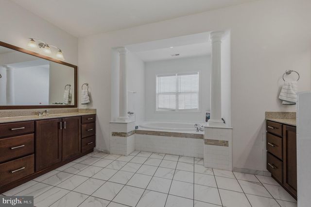 1049 MATTHEW WAY, New Castle, DE 19720