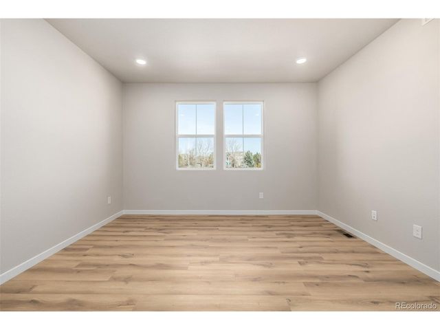 2909 E 103rd Dr, Thornton, CO 80229