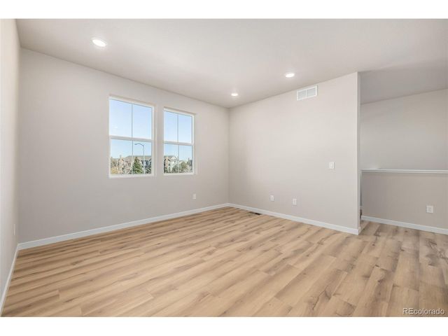 2909 E 103rd Dr, Thornton, CO 80229