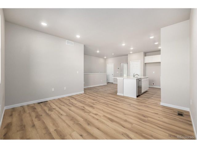 2909 E 103rd Dr, Thornton, CO 80229