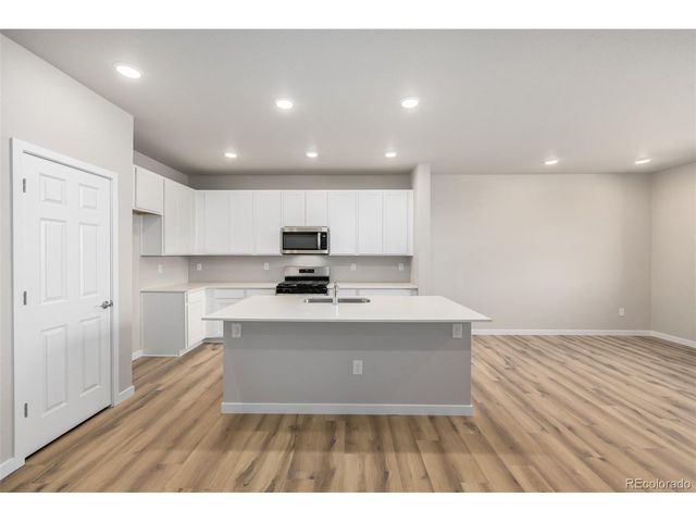 2909 E 103rd Dr, Thornton, CO 80229