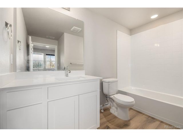 2909 E 103rd Dr, Thornton, CO 80229