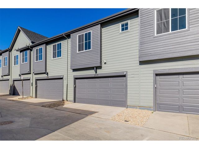 2909 E 103rd Dr, Thornton, CO 80229